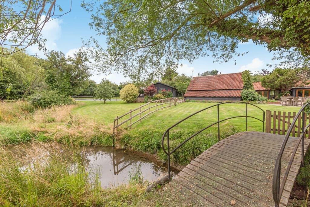 Additional image 16 of Wind Hill, Magdalen Laver