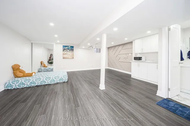 Additional image 26 of 86 Greenwich Circ