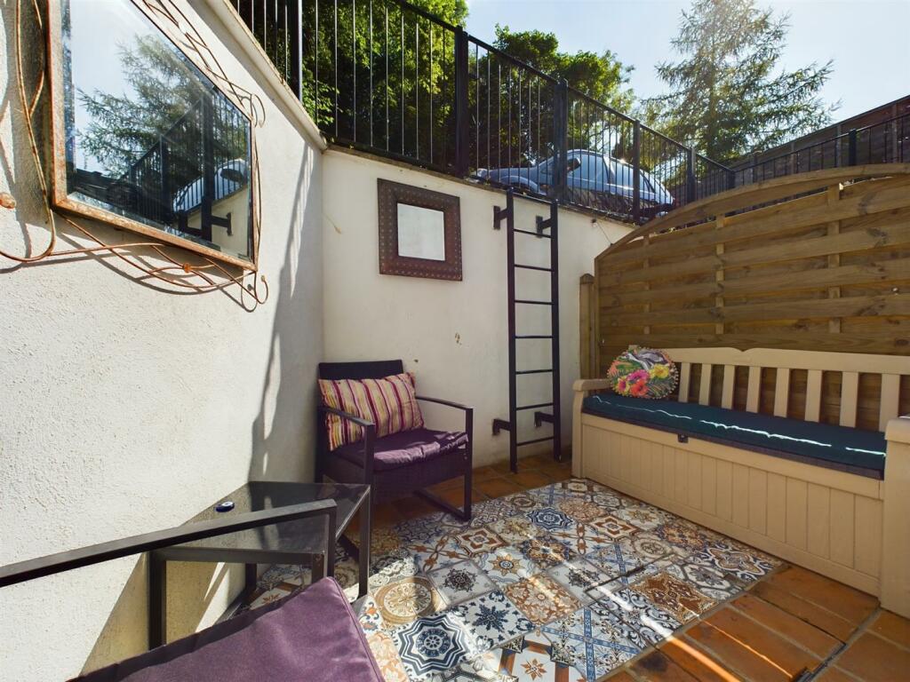 Additional image 6 of The Avenue, Coulsdon