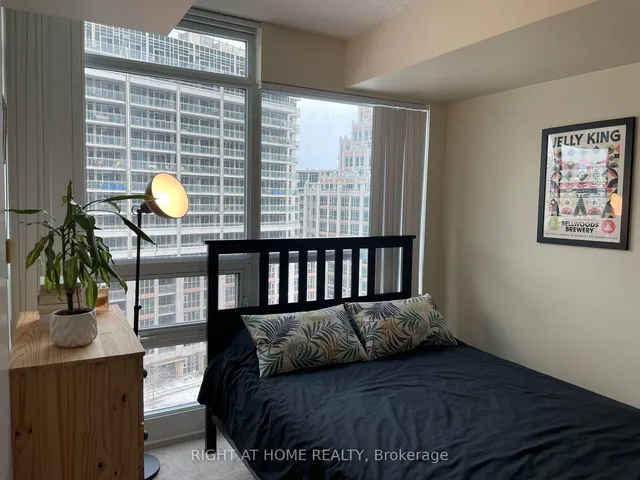 Additional image 12 of 209 Fort York Blvd Unit 965