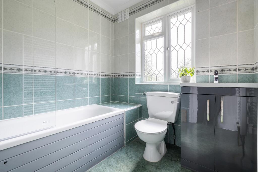 Additional image 12 of Blacksmiths Hill, South Croydon, CR2