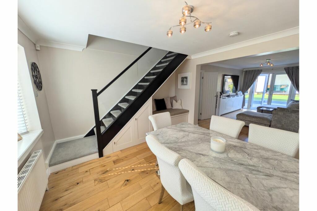 Additional image 11 of Lorraine Close, Billericay, CM11