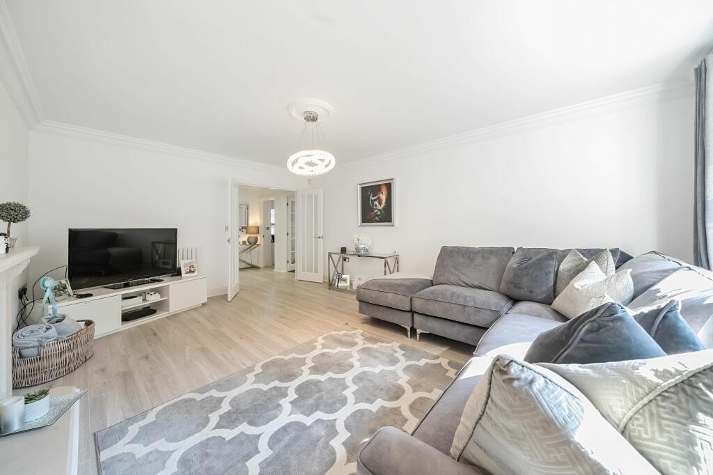 Additional image 8 of West Parkside, Warlingham, CR6