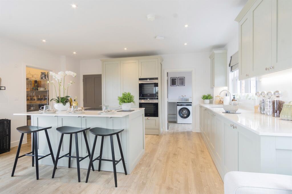 Additional image 7 of Manningtree Park, Mistley, Manningtree