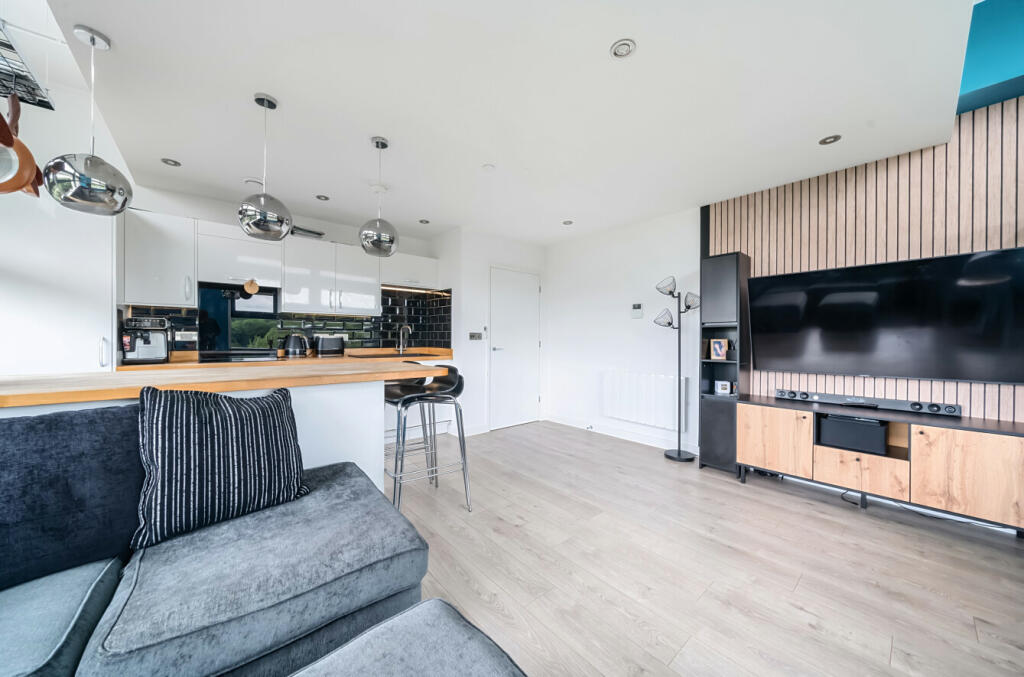 Additional image 6 of Edinburgh Gate, Harlow, Essex, CM20