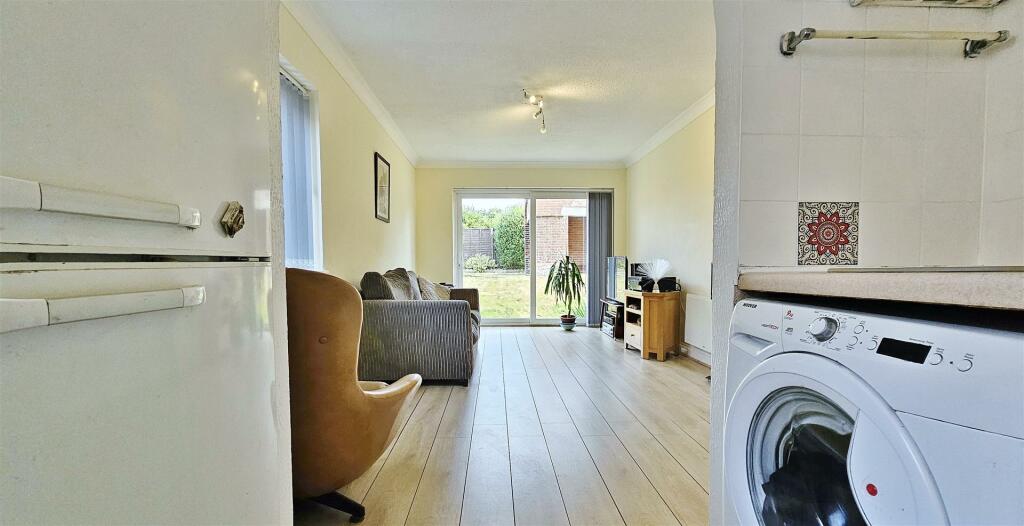 Additional image 11 of Louise Close, Walton On The Naze