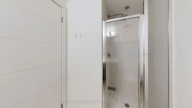 Additional image 17 of 50 Wellesley St Unit 711