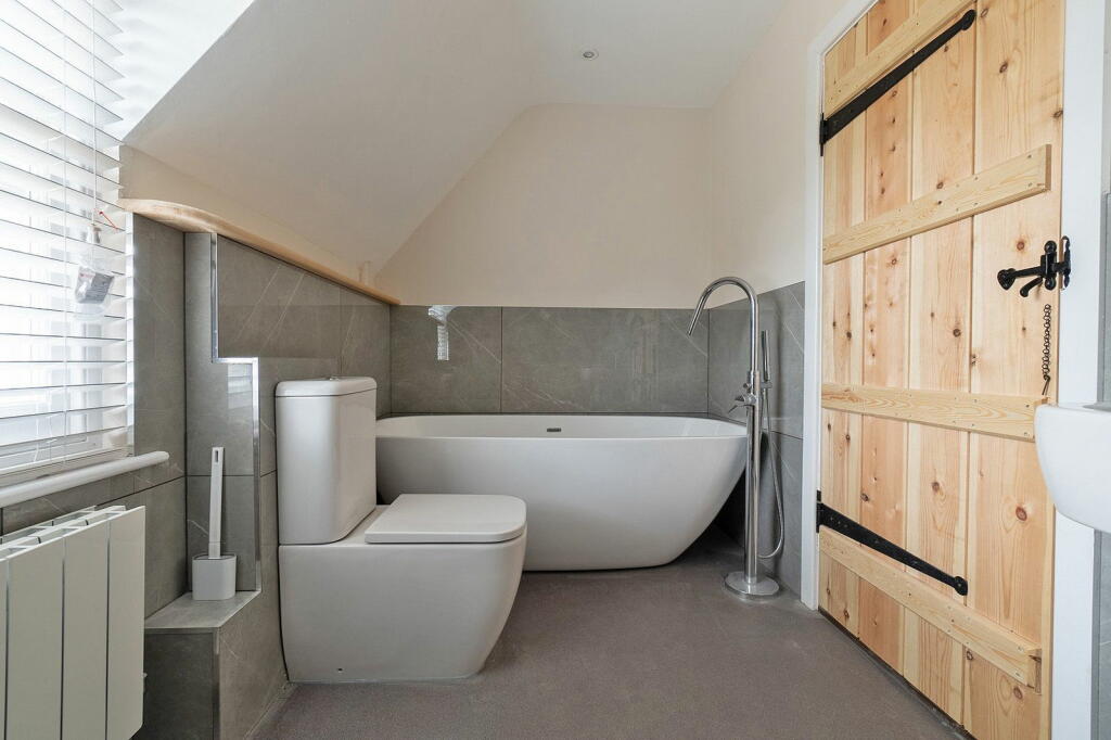 Additional image 18 of Wakes Hall, Wakes Hall Lane, Belchamp St Paul, Essex CO10 8LA