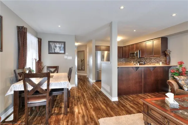 Additional image 17 of 26 Renfrew St