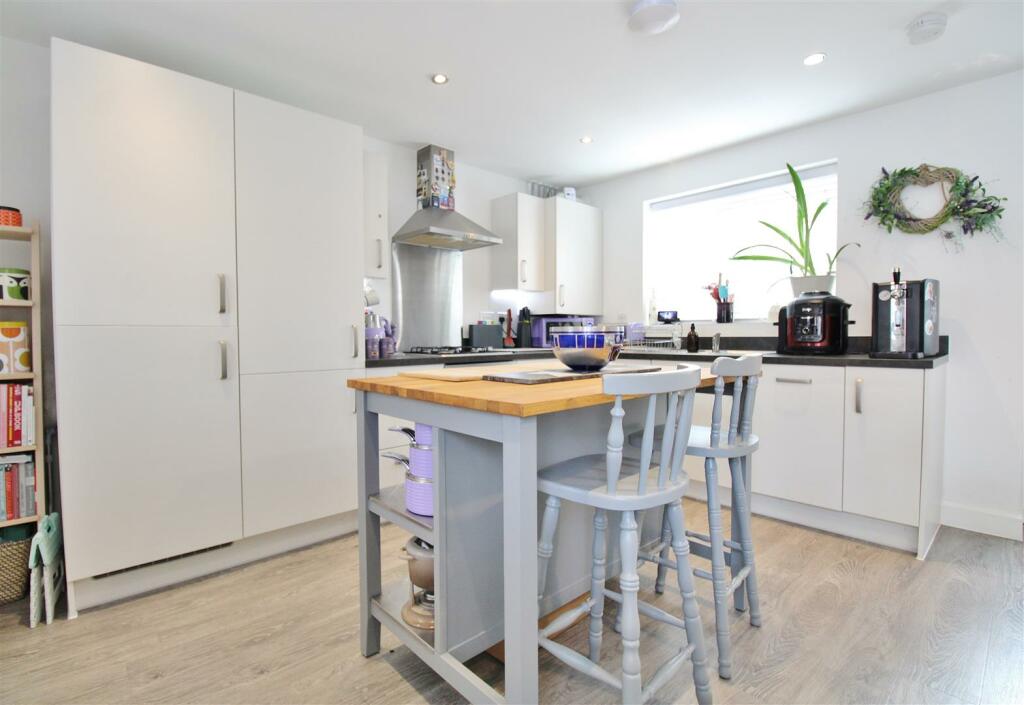 Additional image 10 of Nancy Blackett Avenue, Walton On The Naze