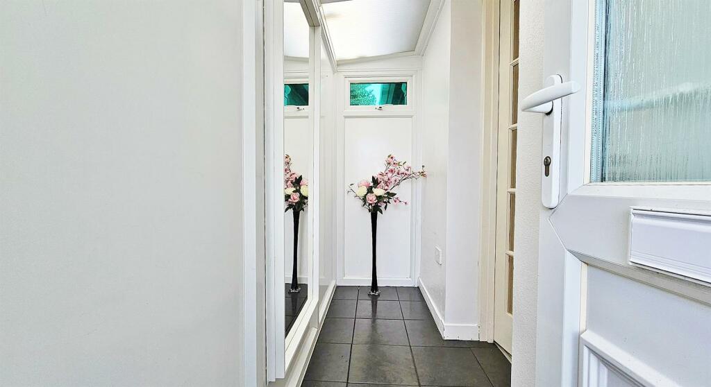 Additional image 5 of Walton Road, Walton-on-the-Naze