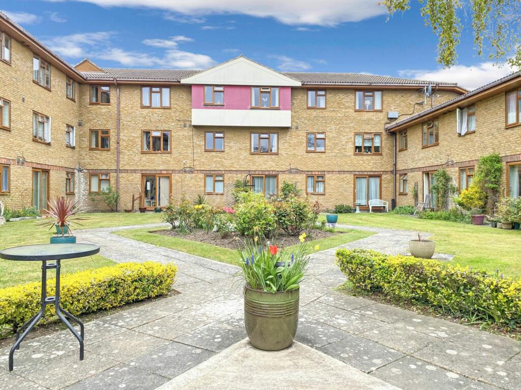 Additional image 11 of Outwood Common Road, Billericay, CM11