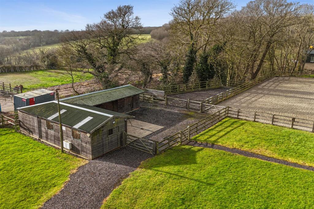 Additional image 18 of Park Lane, Ramsden Heath, Billericay