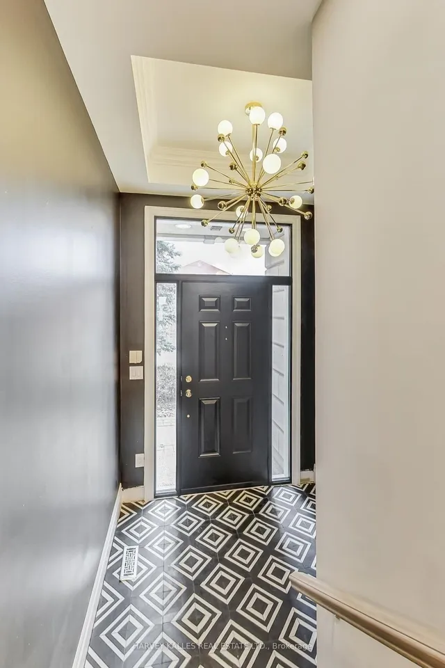 Additional image 39 of 258 Spadina Rd