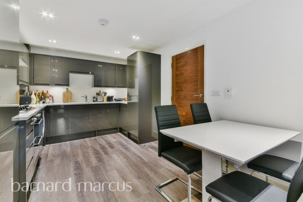 Additional image 2 of West Hill, South Croydon