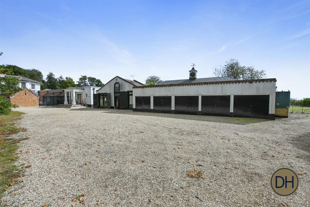 Additional image 5 of The White House, Little Laver, Essex CM5