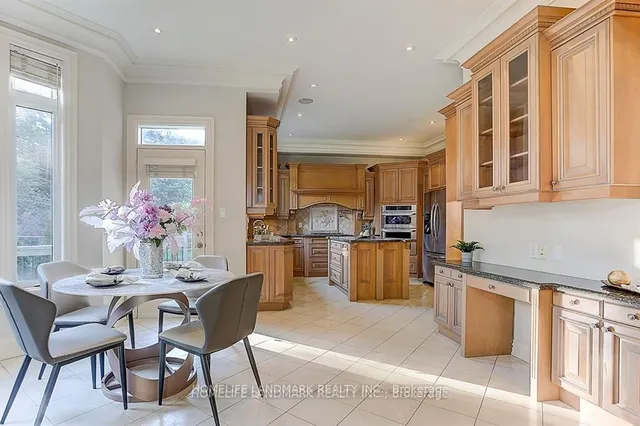 Additional image 10 of 34 Moccasin Tr