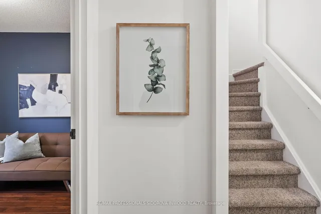 Additional image 23 of 22 Western Battery Rd Unit 106