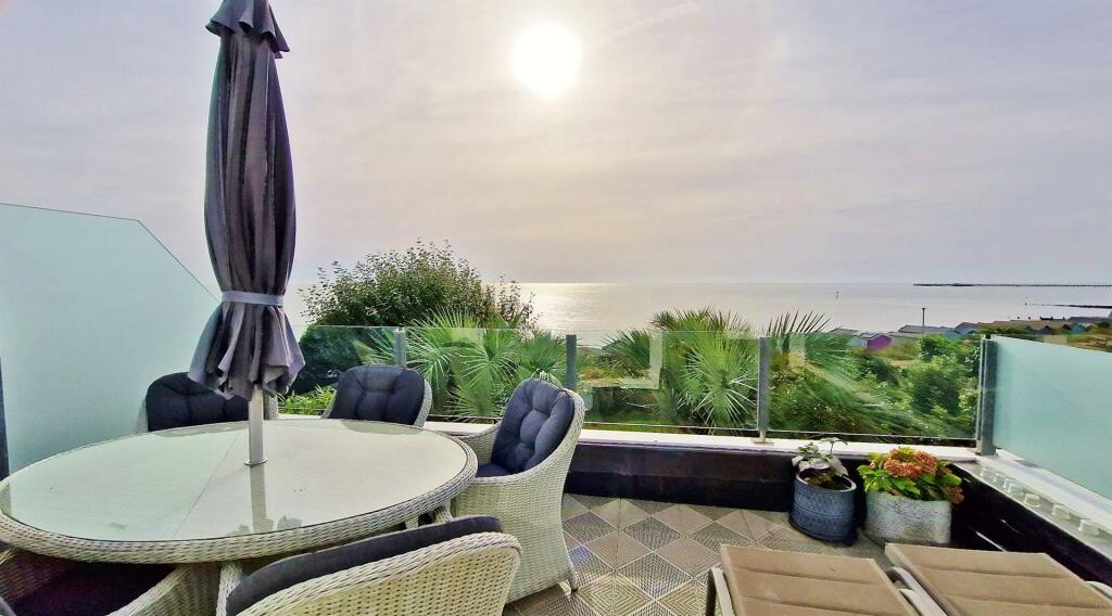 Additional image 25 of The Beach House, Green Lane, Walton On The Naze