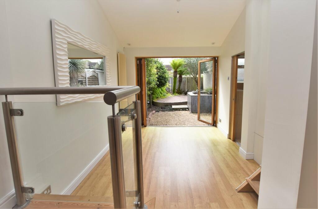 Additional image 9 of Passingham Avenue, Billericay, CM11