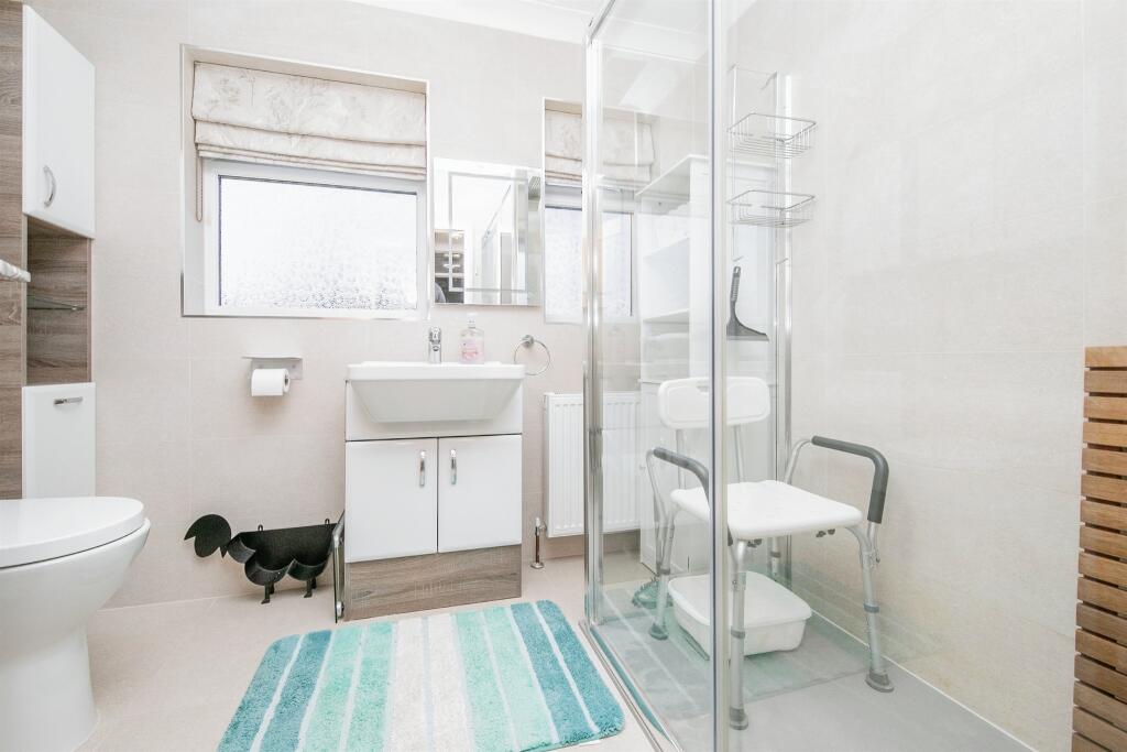 Additional image 14 of Leas Road, Clacton-On-Sea