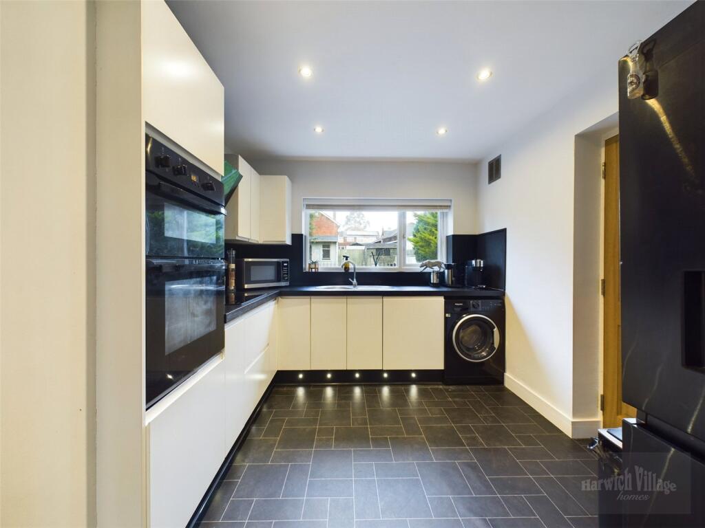 Additional image 16 of Richmond Crescent, Harwich, Essex, CO12