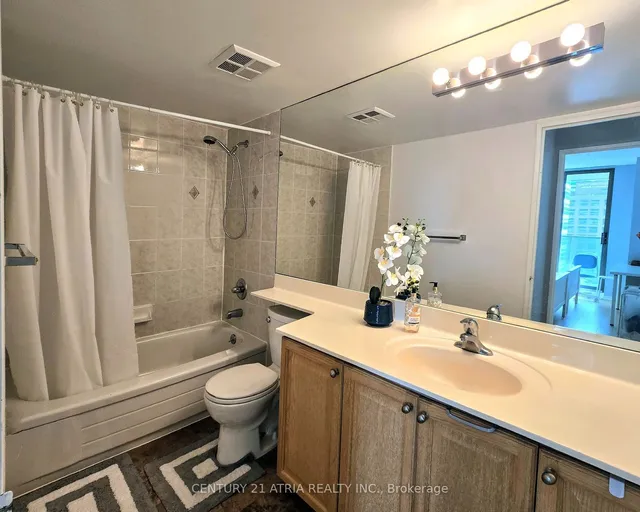 Additional image 12 of 750 Bay St Unit 1806