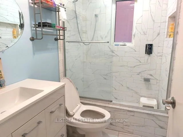 Additional image 7 of 8 Medonte Ave