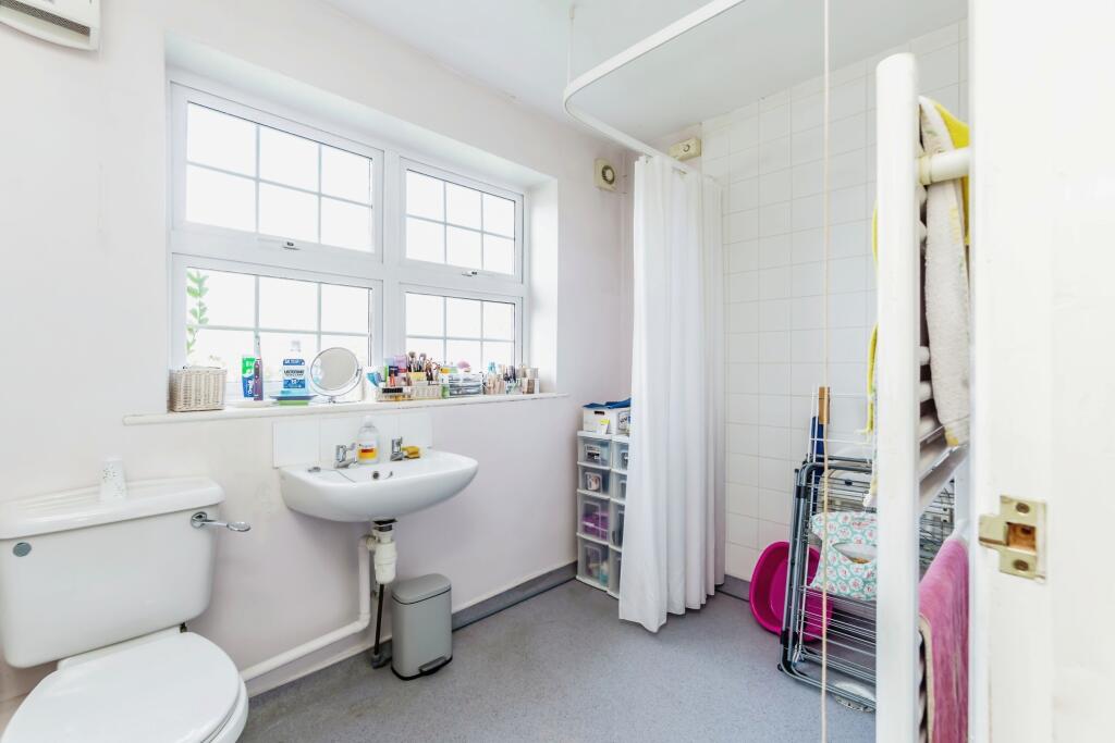 Additional image 13 of Crozier Drive, South Croydon, Surrey, CR2