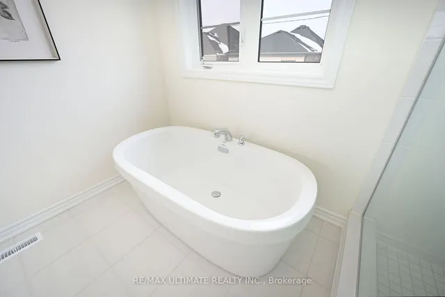 Additional image 23 of 18 Thresher St