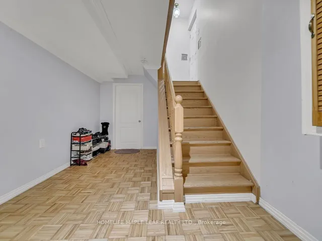 Additional image 32 of 129 Cadillac Cres