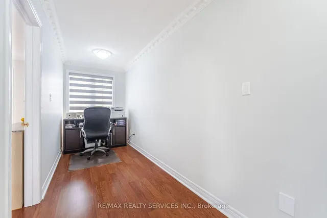 Additional image 17 of 4 Runnymede Cres