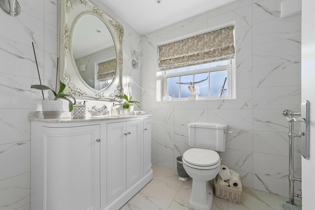 Additional image 22 of De Vere Place, Gosfield, Halstead