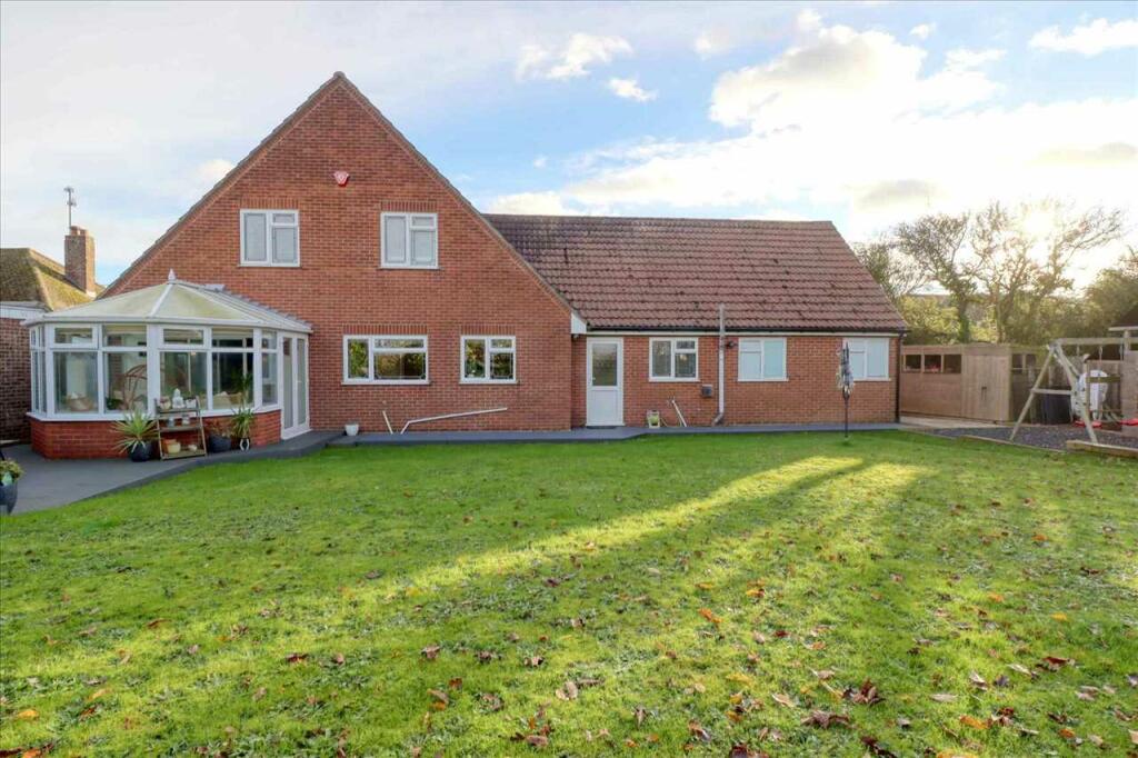 Additional image 20 of Holland Road, Little Clacton