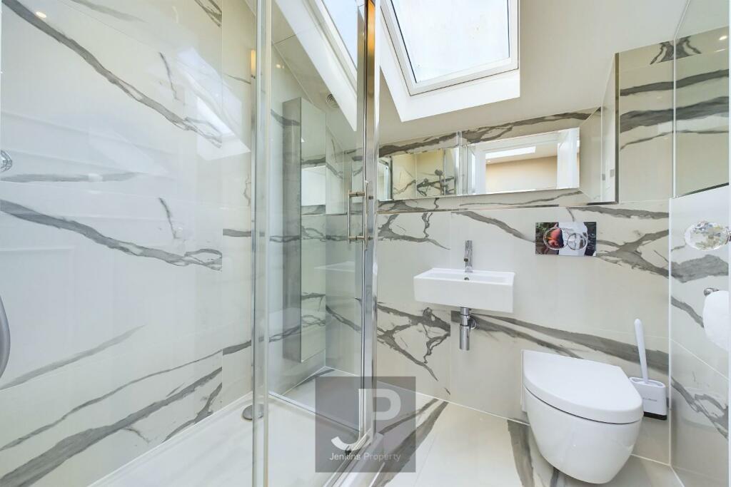Additional image 28 of Robin Hood Road, Brentwood