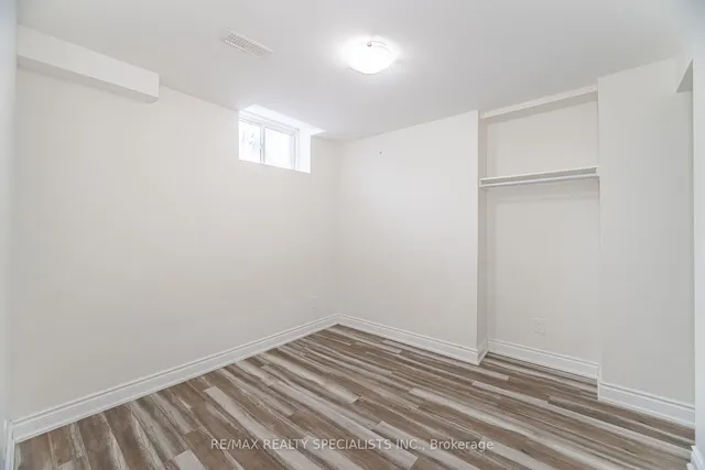 Additional image 40 of 42 Balloon Cres