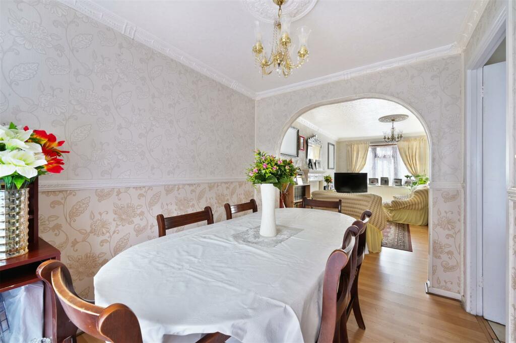 Additional image 6 of Heathfield Drive, Mitcham