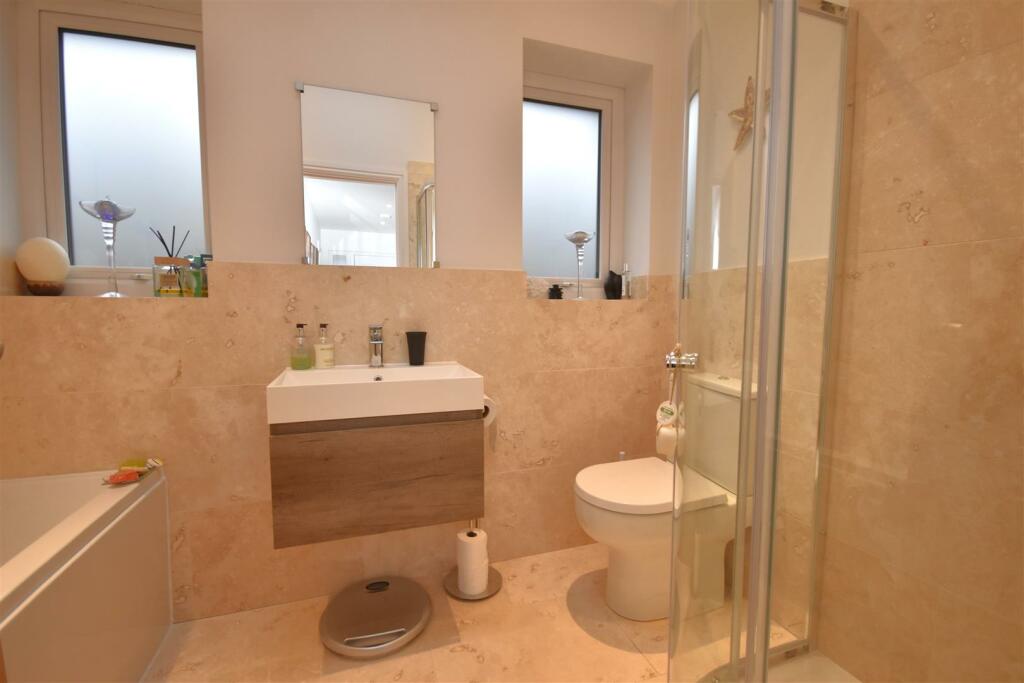 Additional image 14 of Meadow Lane, Willaston, Neston