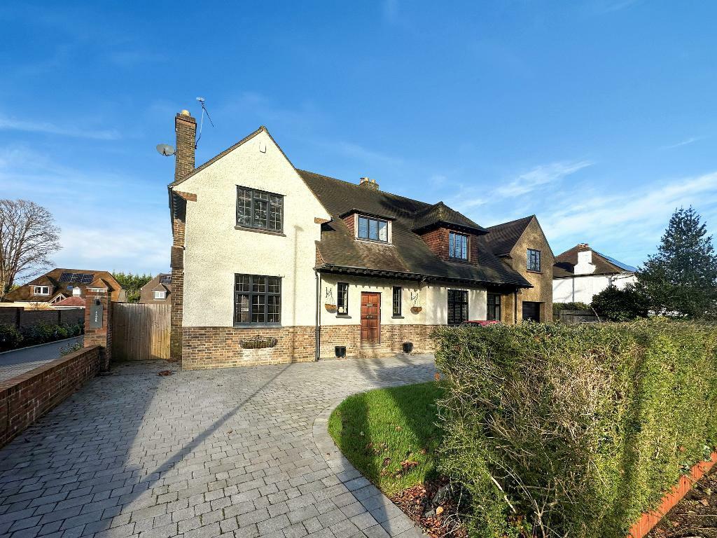 Arkwright Road, Sanderstead, Surrey, CR2 0LN