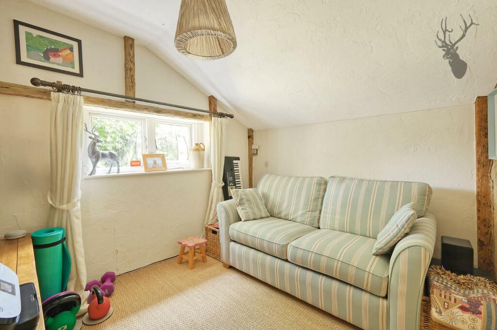 Additional image 8 of Poplar Row, Theydon Bois, Epping