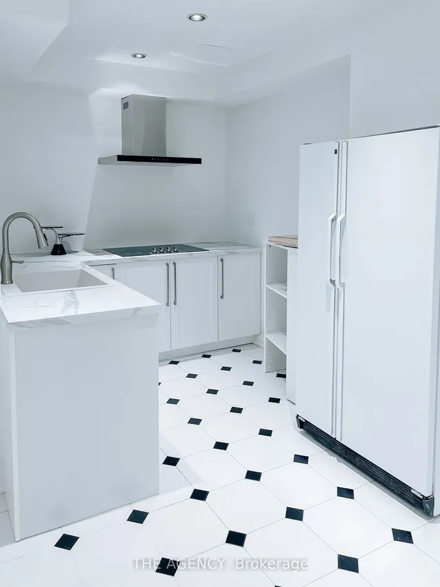 Additional image 33 of 7 Shady Oaks Cres