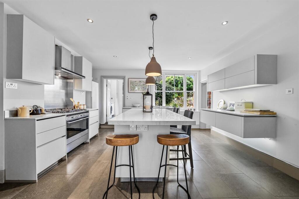 Additional image 14 of High Street, Mistley, Manningtree