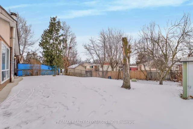 Additional image 18 of 198 Folkstone Cres