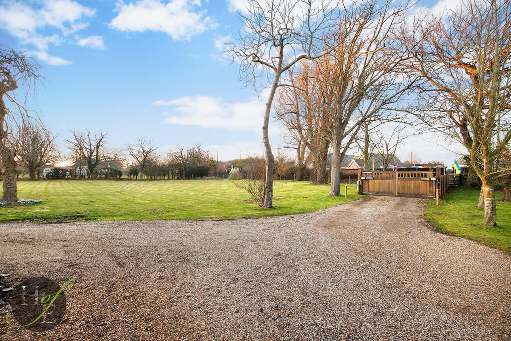 Additional image 29 of Frinton Road, Thorpe-le-soken, Clacton-on-Sea, CO16 0HP