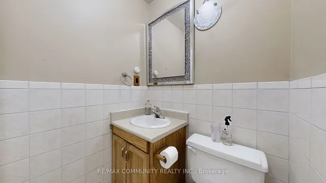 Additional image 34 of 27 Granada Cres