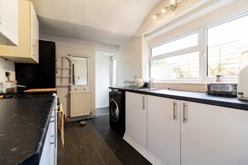 Additional image 11 of Croydon Road, Caterham