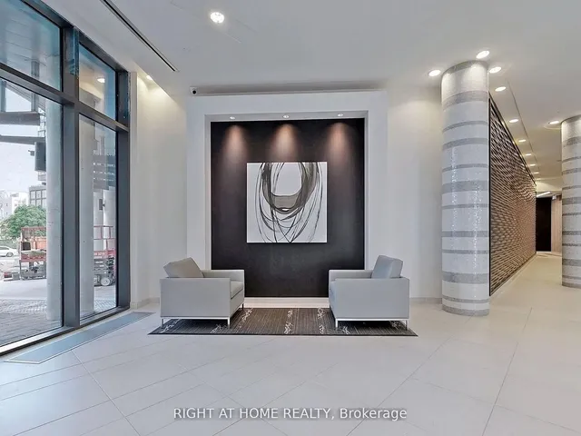 Additional image 29 of 49 East Liberty St Unit 2005