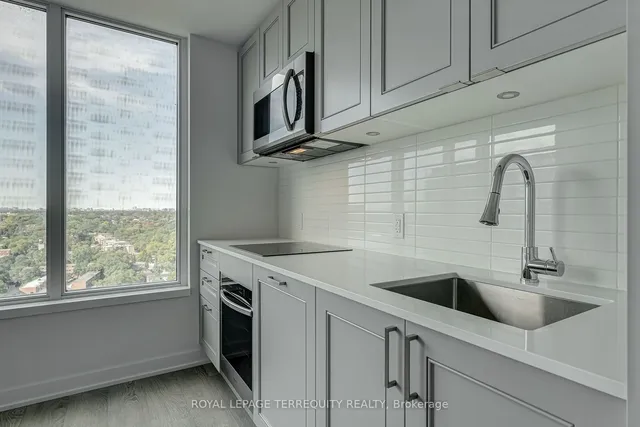 Additional image 7 of 1926 Lake Shore Blvd Unit 2716