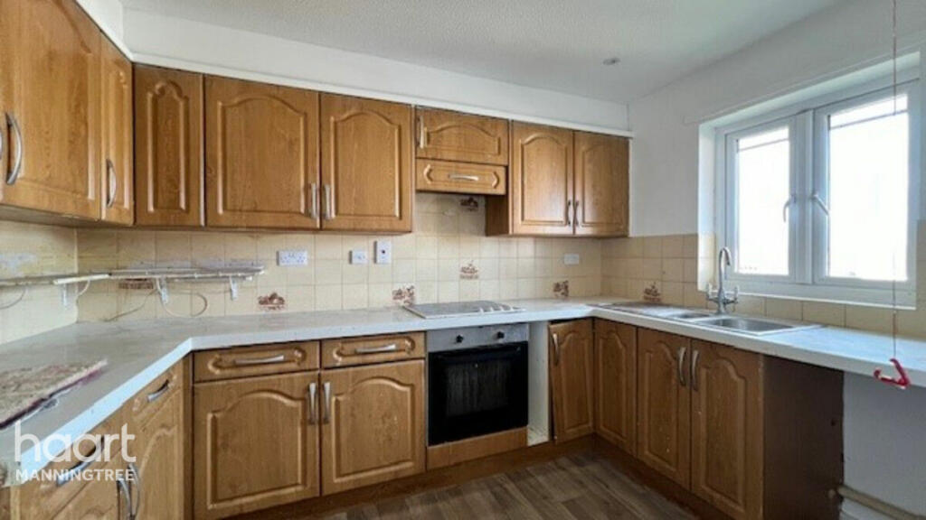 Additional image 3 of Swan Court, Harwich Road, Mistley, Manningtree, Essex