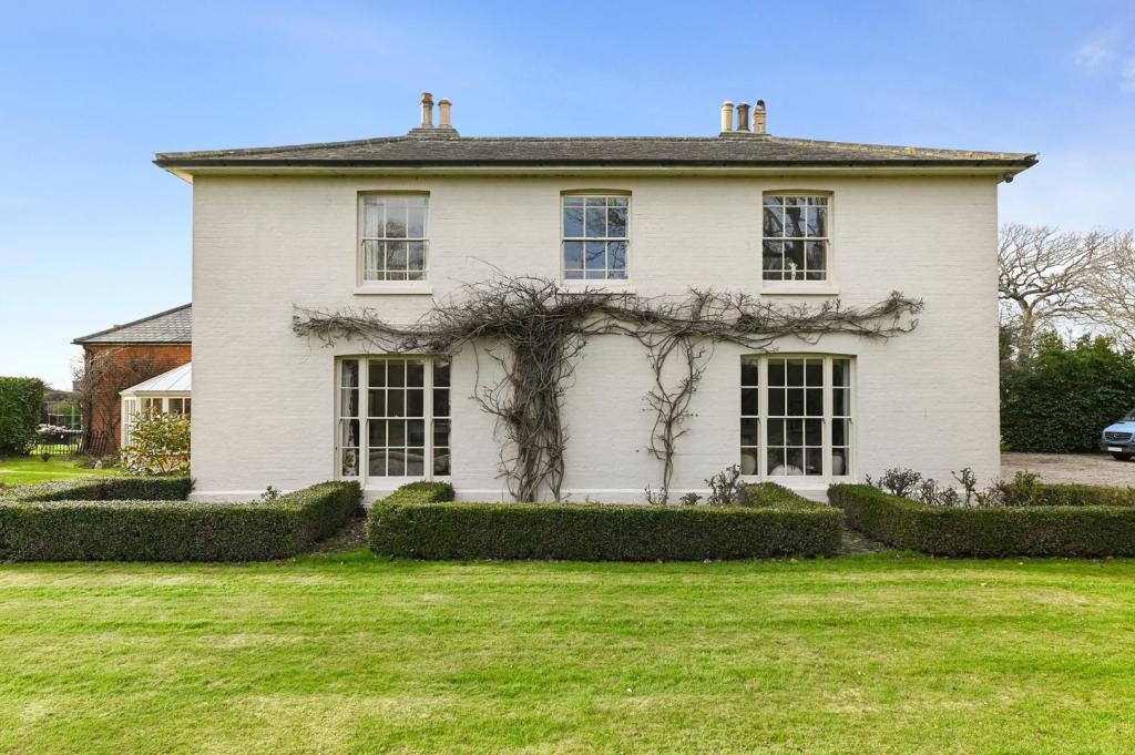 Additional image 3 of Frinton Road, Thorpe-Le-Soken